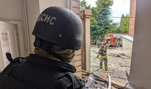 Esplosioni a Kharkiv: la Russia attacca tre distretti, tra le vittime anche un bambino di due anni