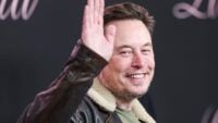 Elon Musk annuncia la creazione del partito americano