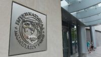 Il FMI approva una tranche da 500 milioni di dollari per l&#39;Ucraina